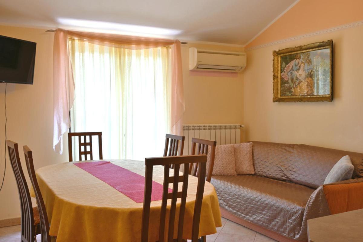 Apartments Ruza Умаг Экстерьер фото